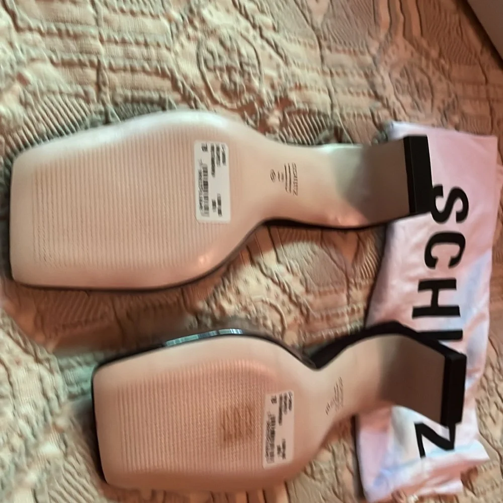 Sandals - Picture 3 of 8